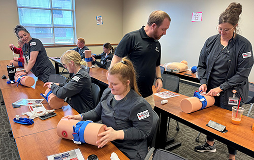 Students Receive Training for Emergency Situations