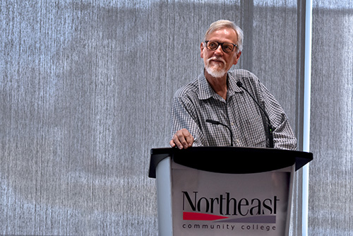 Texas poet reads from his work at Northeast