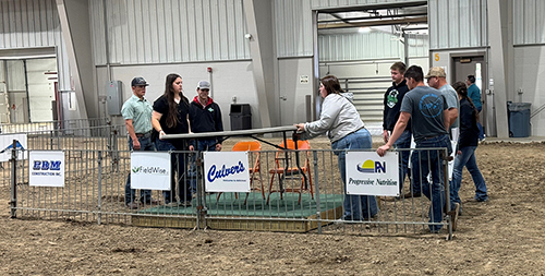 Northeast Livestock Judging Team Opens with Kansas Meet